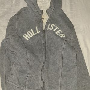 A Grey medium Hollister sweater